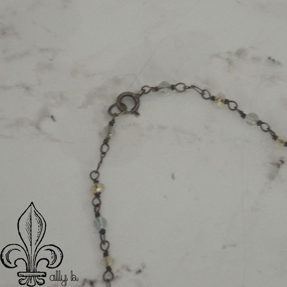✨silver and crystal necklace - Picture 4 of 7